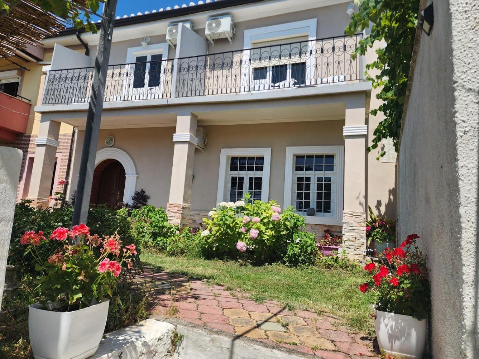 Villa Garden Guni Krujë
